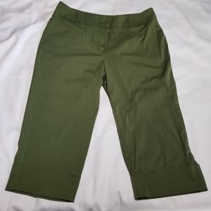 Studio 1940 Capris Size 18W